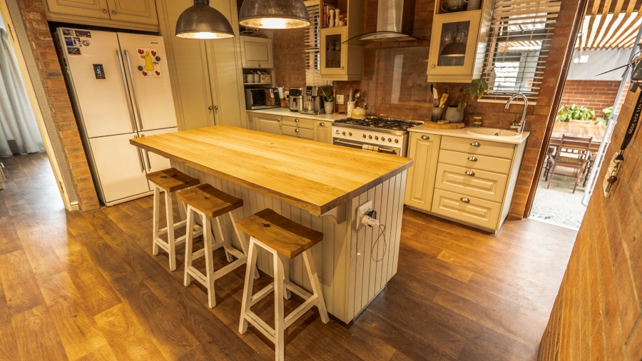 4 Bedroom Property for Sale in De La Haye Western Cape